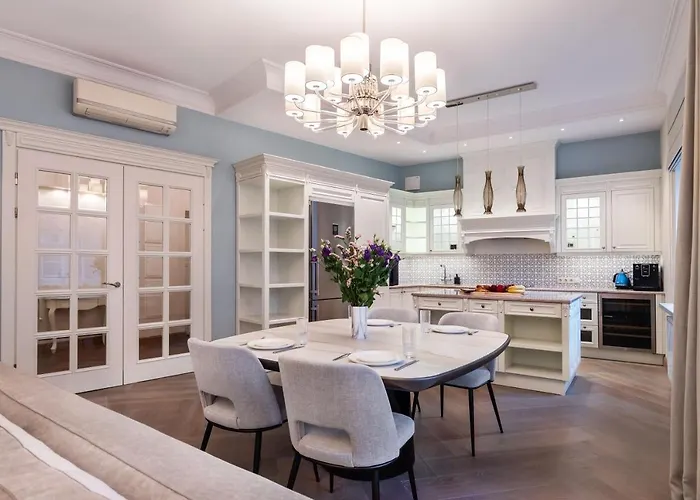 Luxury 2Bdr Heart Of Old Town