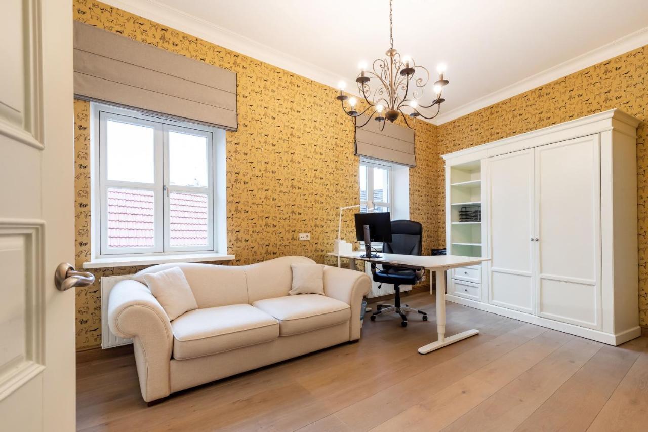 Luxury 2bdr Heart Of Old Town